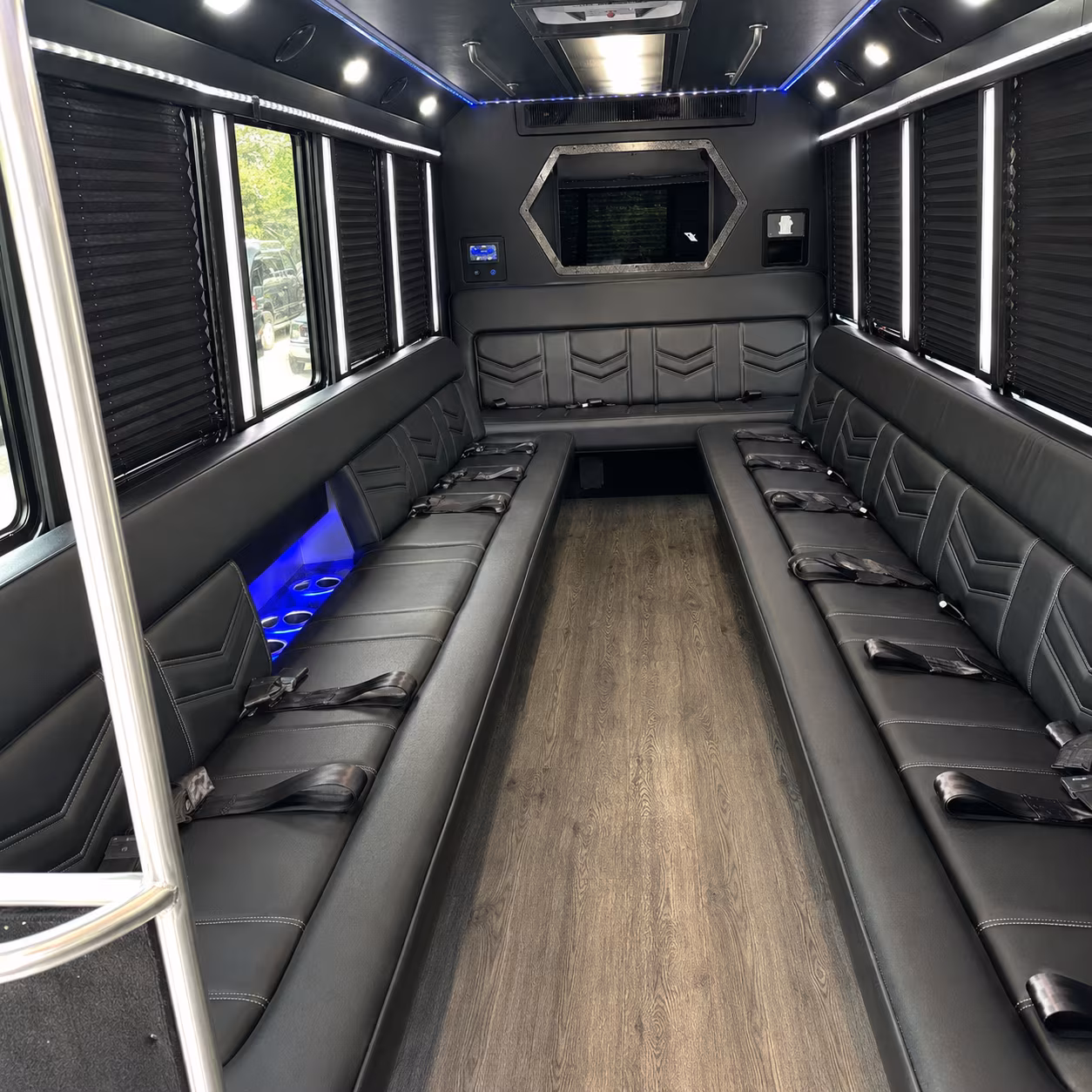 crystal bridges museum american art momentary party bus rental